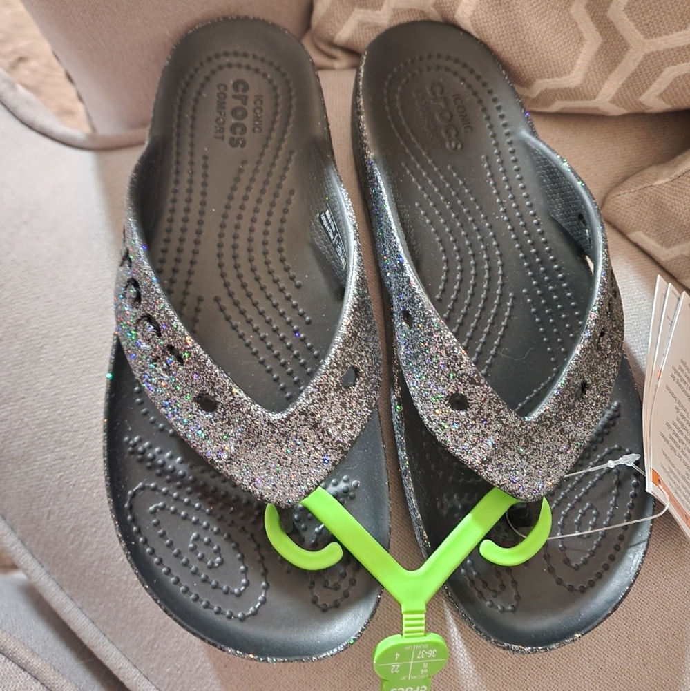 Baya Platform Glitter Crocs
